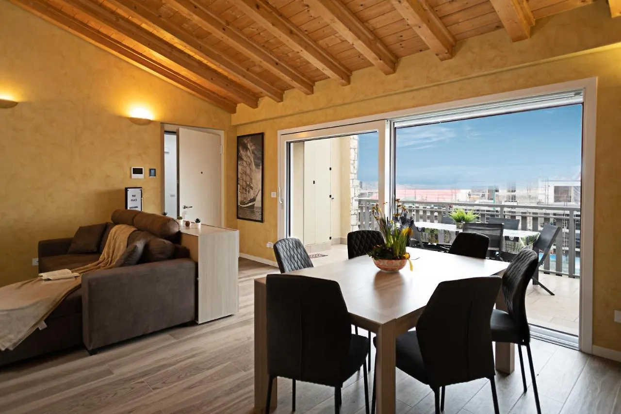 The Place - Regarda Travel Lazise 0*,  Italy