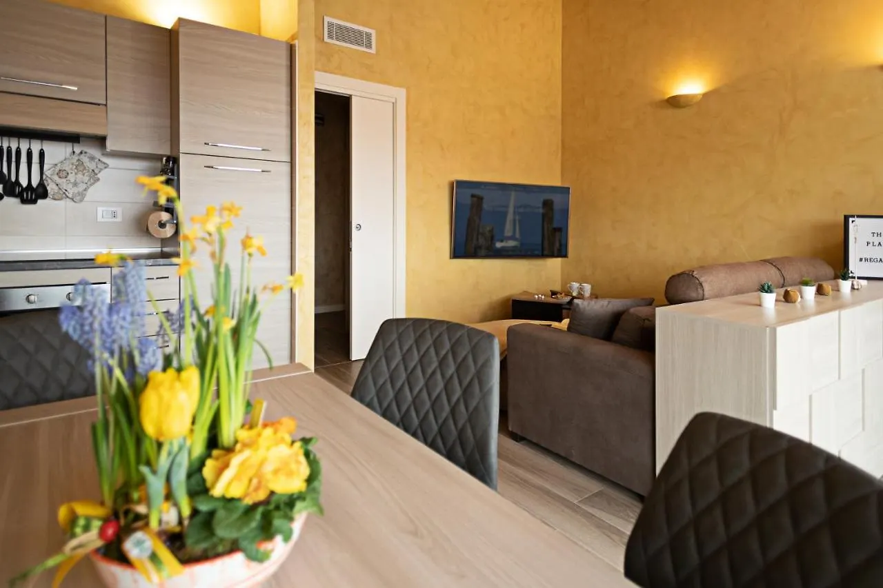 The Place - Regarda Travel Lazise 0*,  Italy